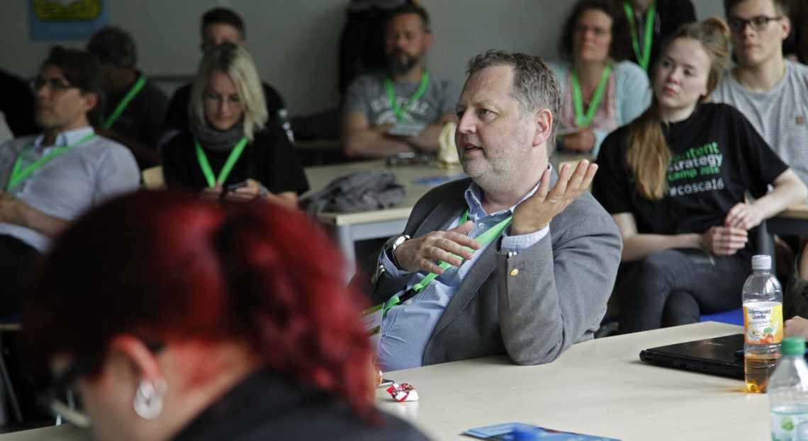 Barcamps sind ein Beispiel, wie man in einer Community informell lernen kann.